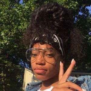 Meet your Posher, Arianna